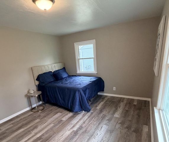 3230 S 112th STREET, West Allis, WI 53227