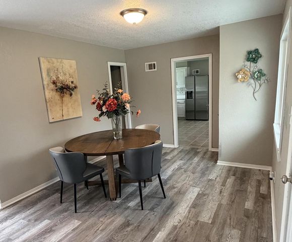 3230 S 112th STREET, West Allis, WI 53227
