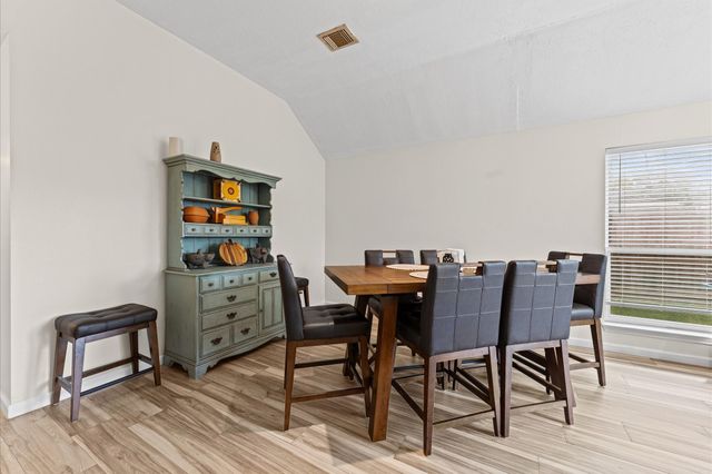 3823 Redbud Drive, La Porte, TX 77571