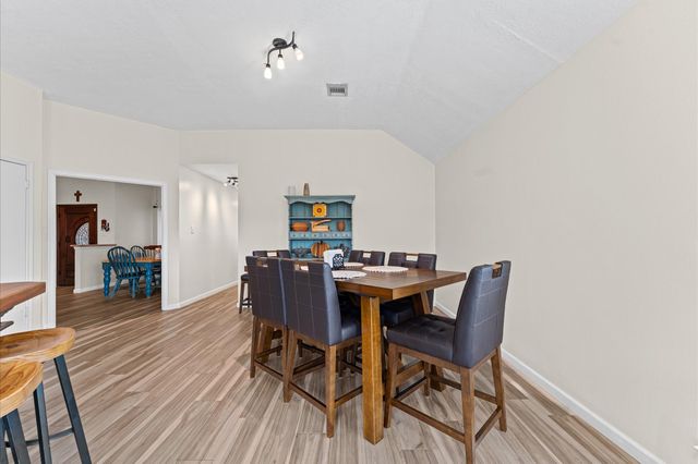 3823 Redbud Drive, La Porte, TX 77571