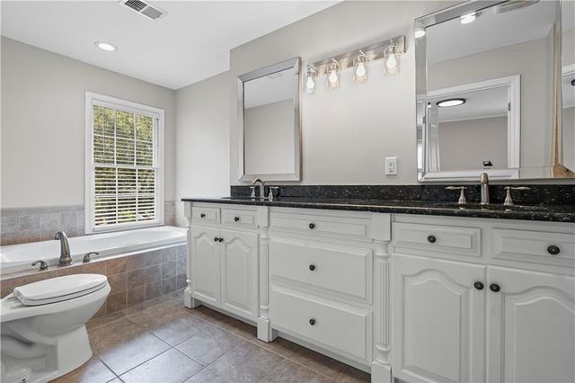 513 Shenandoah W Road, Mobile, AL 36608