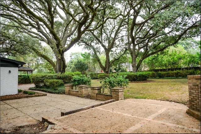 513 Shenandoah W Road, Mobile, AL 36608