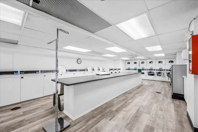 4250 N Marine Drive 1523, Chicago, IL 60613