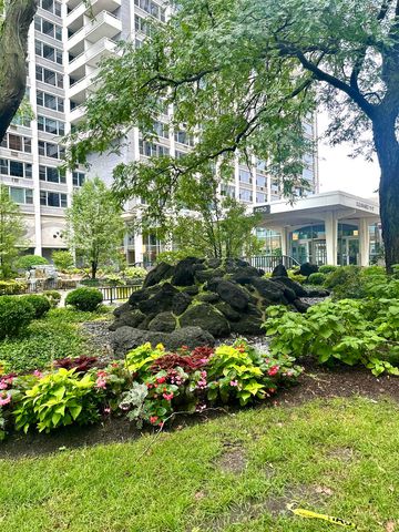 4250 N Marine Drive 1523, Chicago, IL 60613