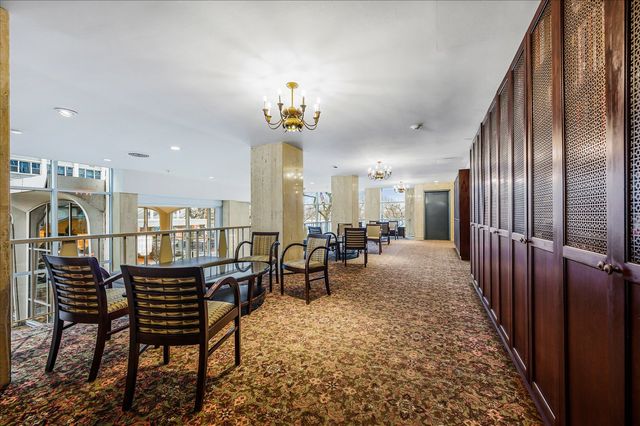 4250 N Marine Drive 1523, Chicago, IL 60613