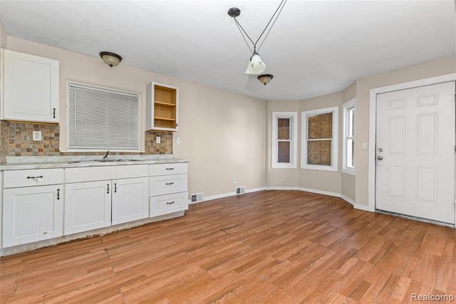 12373 Griggs Street, Detroit, MI 48204