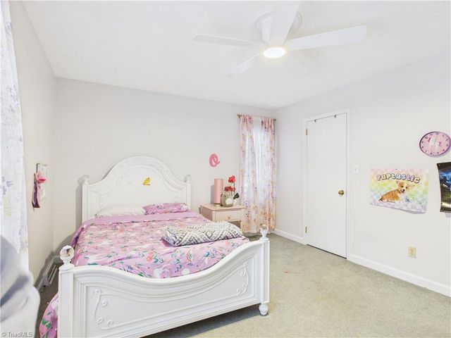 904 Fairidge Drive, Jamestown, NC 27282