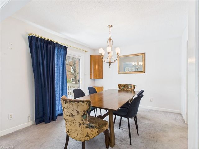 904 Fairidge Drive, Jamestown, NC 27282