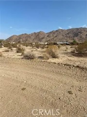 5814 Sunburst, Joshua Tree, CA 92252