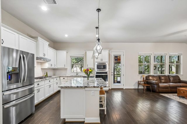 273 Cypress Forest DR, Kyle, TX 78640