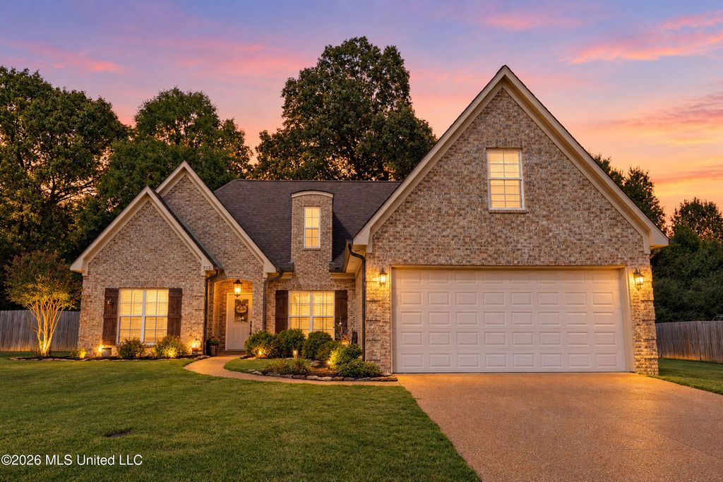 903 Falcon Street, Senatobia, MS 38668 — exterior