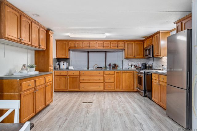 16481 Kinchen Rd, Livingston, LA 70754