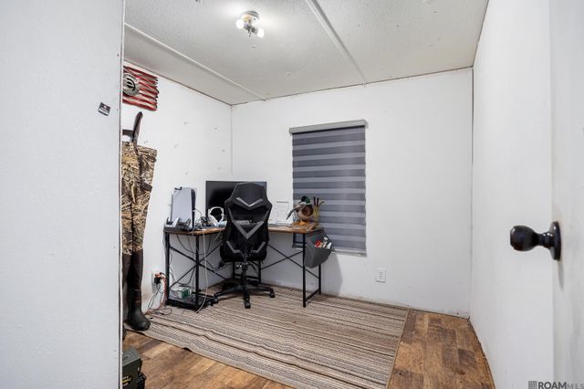 16481 Kinchen Rd, Livingston, LA 70754