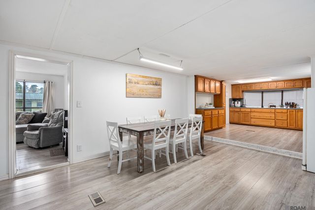 16481 Kinchen Rd, Livingston, LA 70754