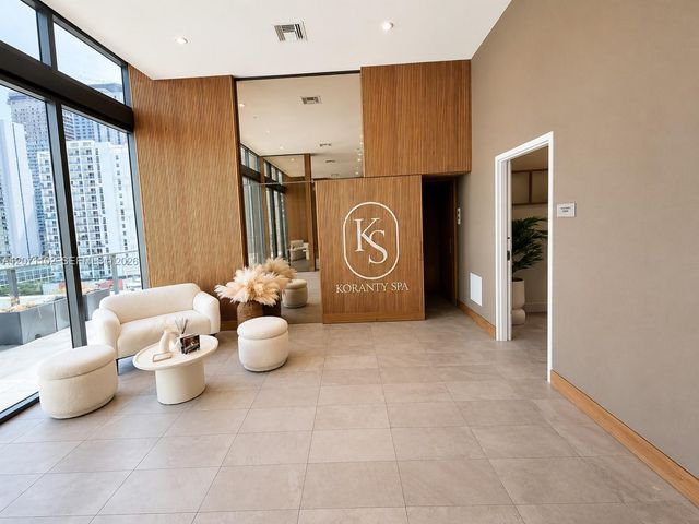 239 SW 9 Street 1504, Miami, FL 33130