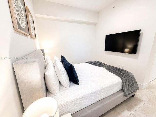 239 SW 9 Street 1504, Miami, FL 33130