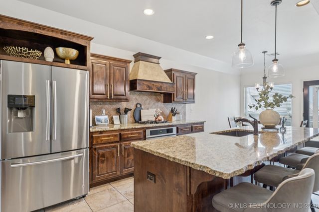 1515 E Orlando Court, Broken Arrow, OK 74011