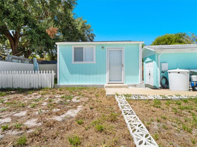 3730 Maple Street, Other City - In The State Of Florida, FL 32976