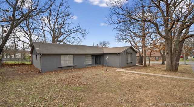 206 W 31st Street, Sand Springs, OK 74063