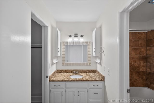 206 W 31st Street, Sand Springs, OK 74063