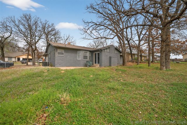 206 W 31st Street, Sand Springs, OK 74063
