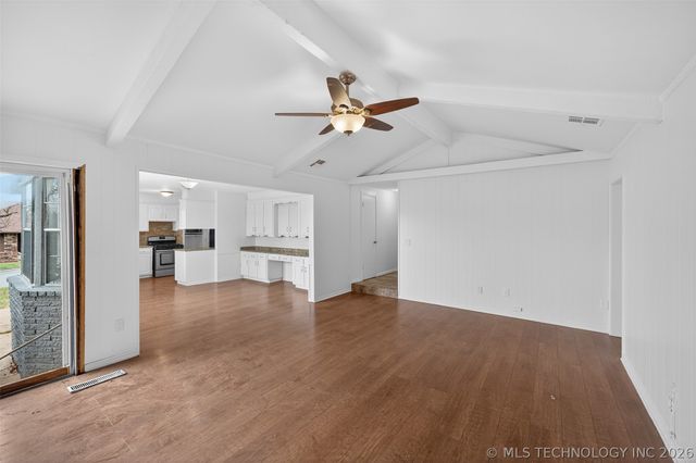 206 W 31st Street, Sand Springs, OK 74063