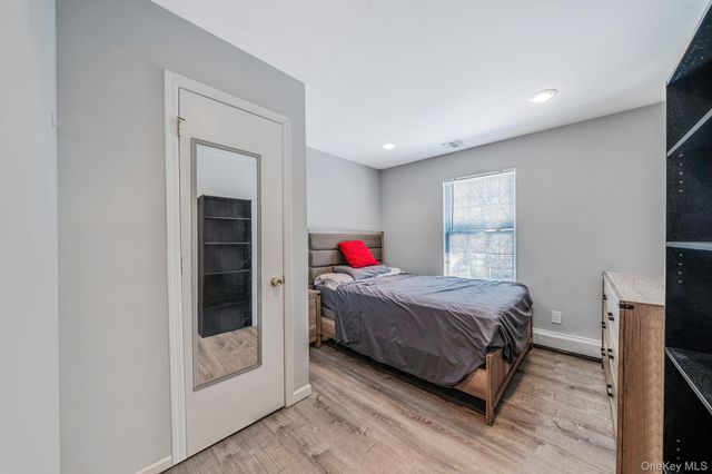 49 Flamingo Road, Rocky Point, NY 11778