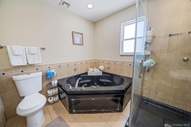 49 Flamingo Road, Rocky Point, NY 11778