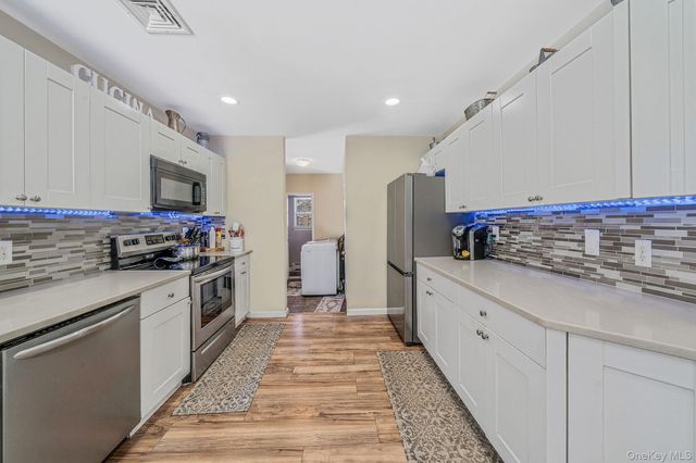 49 Flamingo Road, Rocky Point, NY 11778