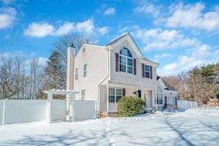 49 Flamingo Road, Rocky Point, NY 11778
