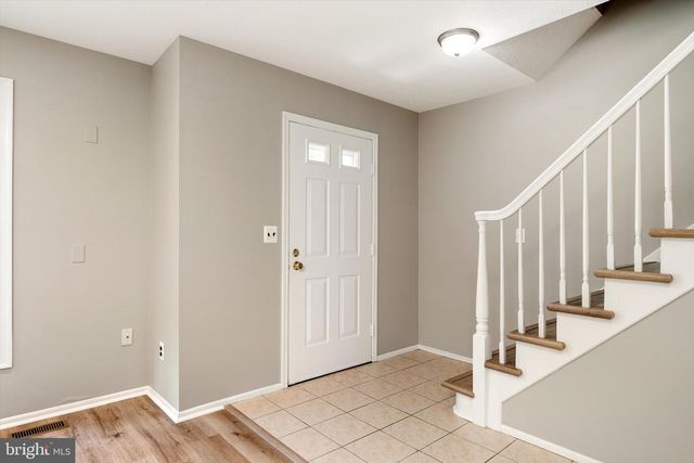37 DUNMOOR CT S CT S, Hamilton, NJ 08690