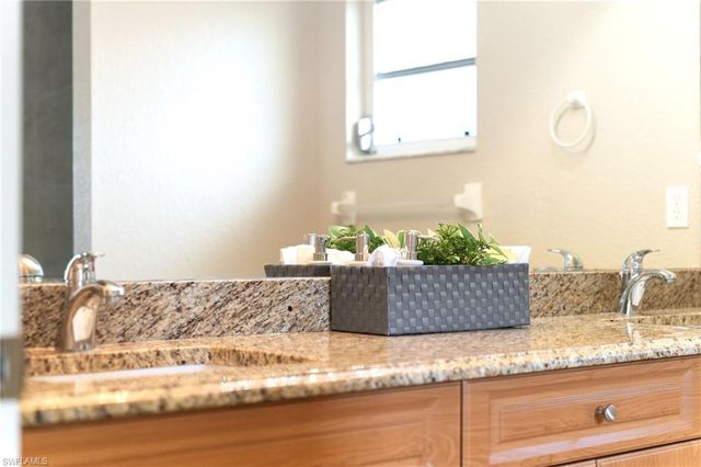 1422 SE 15th TER, Cape Coral, FL 33990