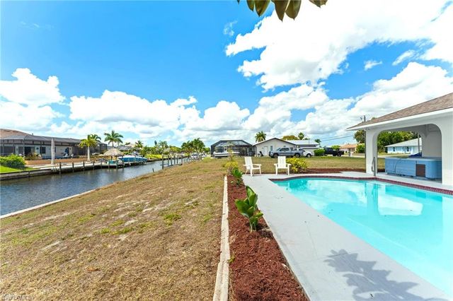1422 SE 15th TER, Cape Coral, FL 33990