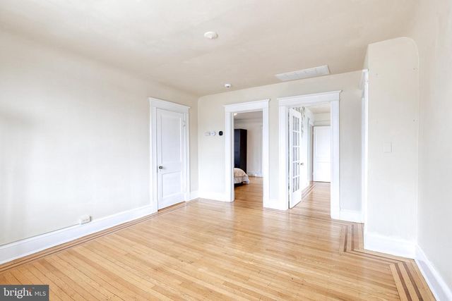 401 E LAKE AVE, Baltimore, MD 21212