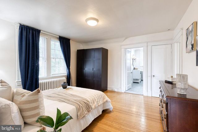 401 E LAKE AVE, Baltimore, MD 21212