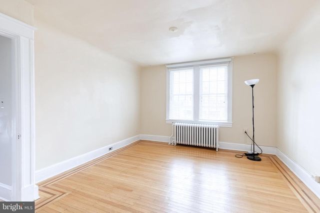 401 E LAKE AVE, Baltimore, MD 21212