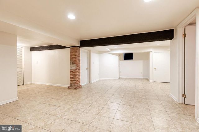 401 E LAKE AVE, Baltimore, MD 21212