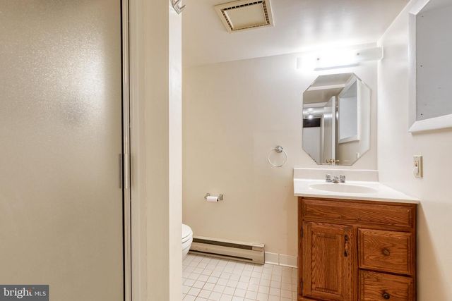 401 E LAKE AVE, Baltimore, MD 21212