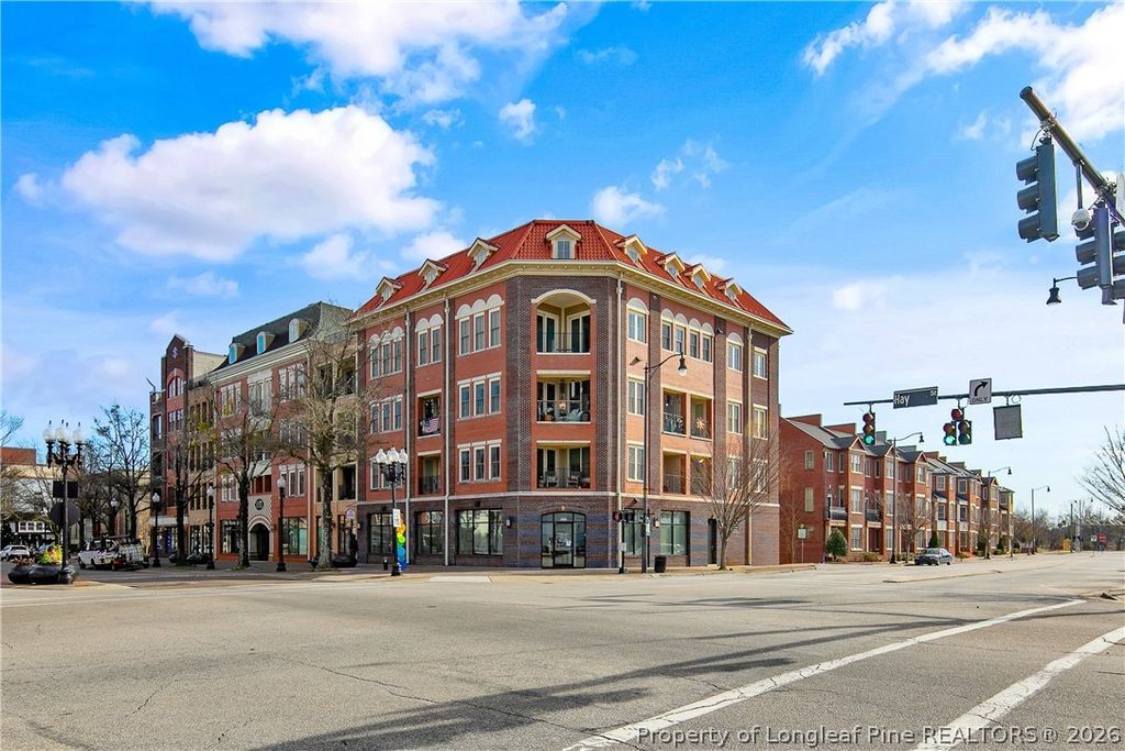 325 Hay Street 207, Fayetteville, NC 28301