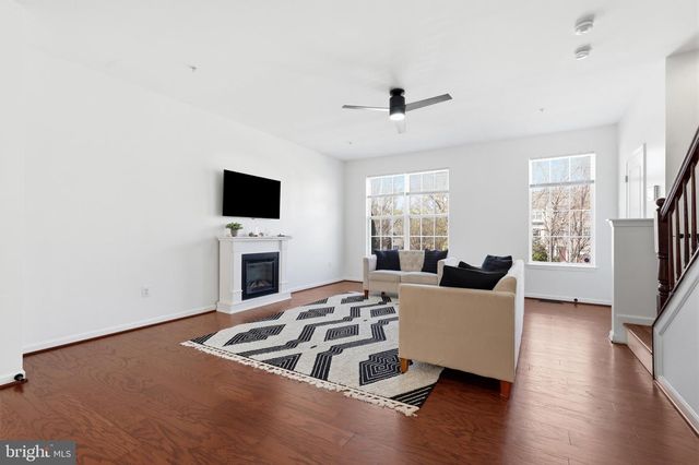 221 TRUCK FARM DR, Glen Burnie, MD 21061