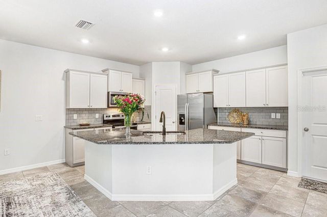 31426 MANGO FADE WAY, San Antonio, FL 33576