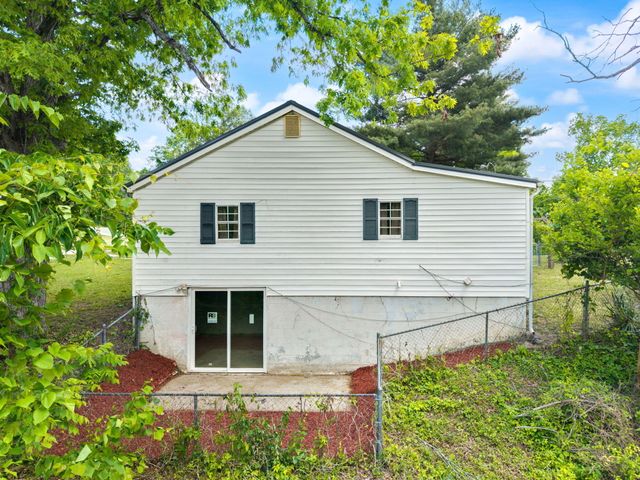 10591 State Hwy 504, Olive Hill, KY 41164