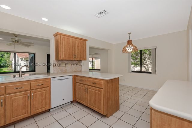 7905 Cloverfield, Boca Raton, FL 33433