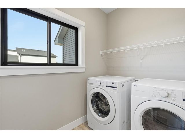 1432 E Oaks Trail, Houlton, WI 54082