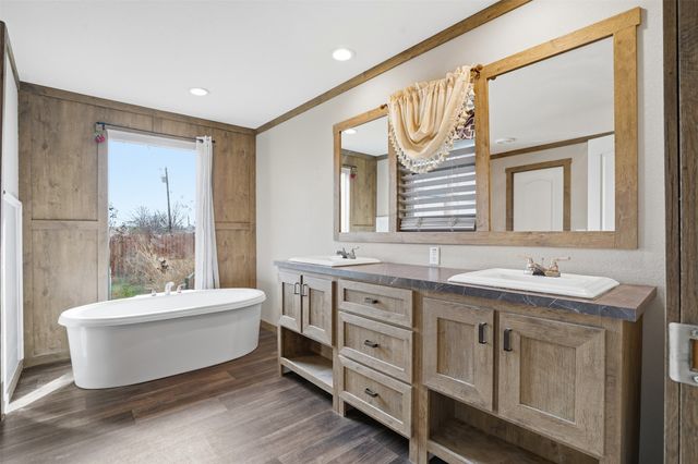 3101 Hilltop Road, Granbury, TX 76048