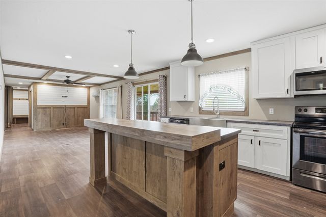 3101 Hilltop Road, Granbury, TX 76048