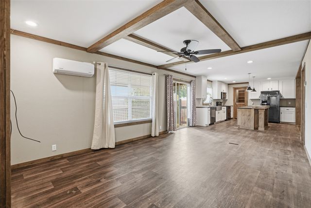 3101 Hilltop Road, Granbury, TX 76048