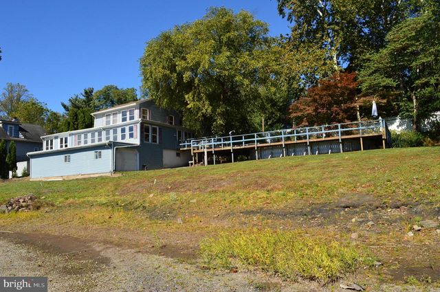 420 RIVER RD, Dauphin, PA 17018