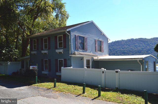 420 RIVER RD, Dauphin, PA 17018