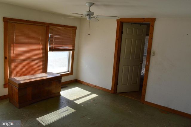 420 RIVER RD, Dauphin, PA 17018